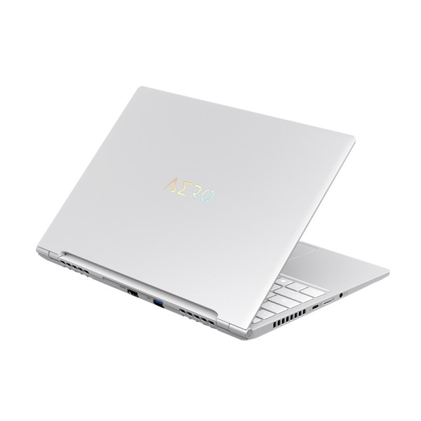 技嘉 GIGABYTE AERO 14 OLED BMF-H2TWBB4SH 暮光銀【i7-13620H/16G/RTX 4050 6G/1TB SSD/2.8K QHD+/90Hz/Win11】14吋 輕薄美型創作者筆電